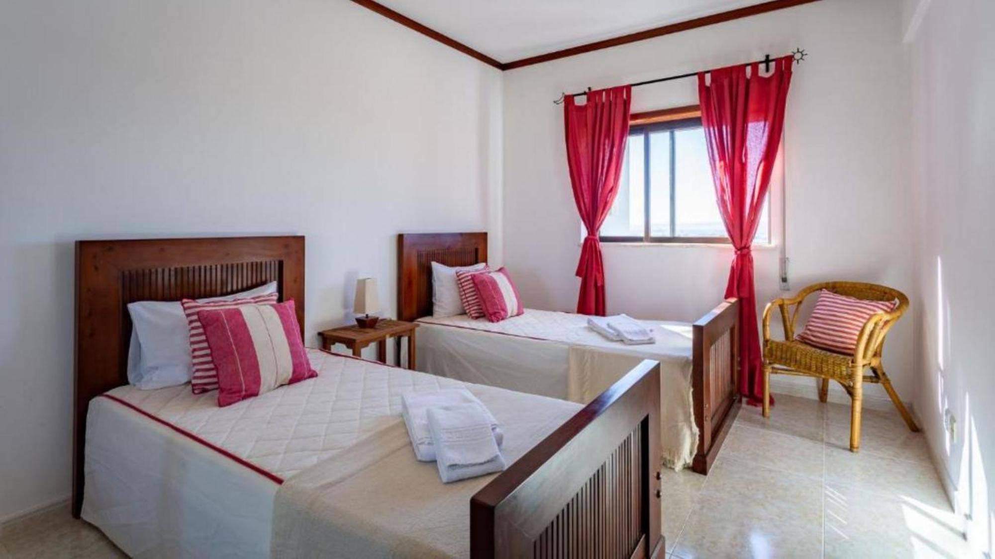 Alvor 2 Bedrooms Balcony Flat Exteriör bild
